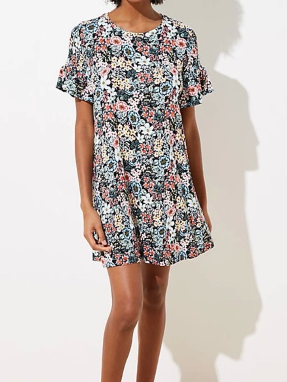 Loft Bouquet Smocked Swing Dress Size: M